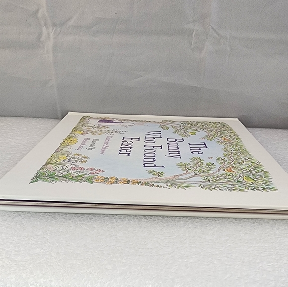 The Bunny Who Found Easter by Charlotte Zolotow Children's Book - Picture 5 of 11